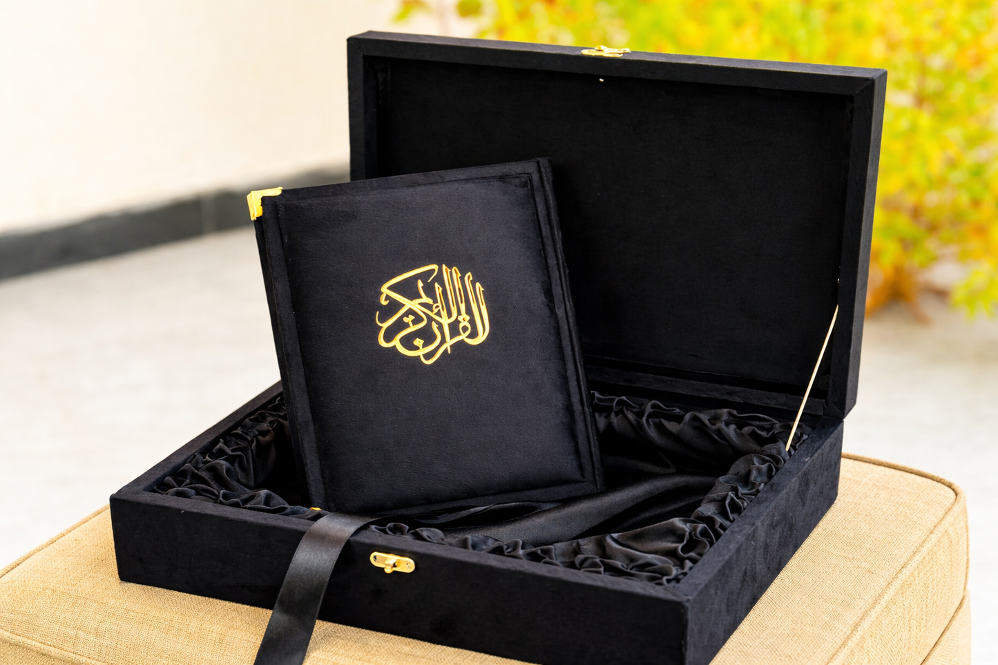 Luxury Black Quran Gift Box – Premium Velvet Edition